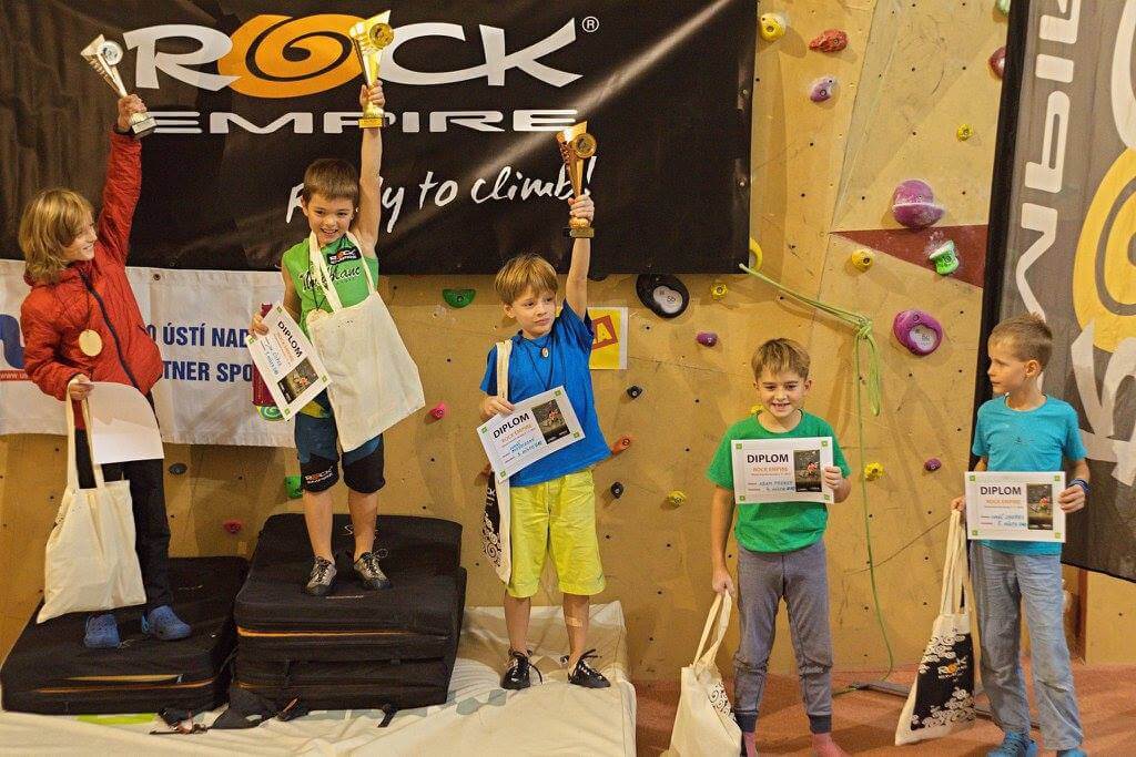 Honza Štípek zaválel i na ROCK EMPIRE dětských lezeckých závodech